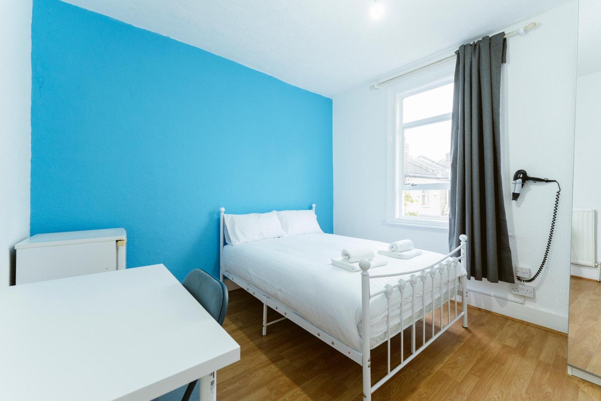 Forest Gate Double Rooms London Exterior photo