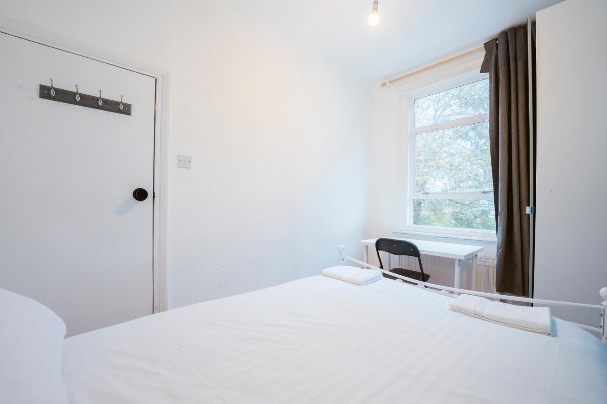 Forest Gate Double Rooms London Exterior photo
