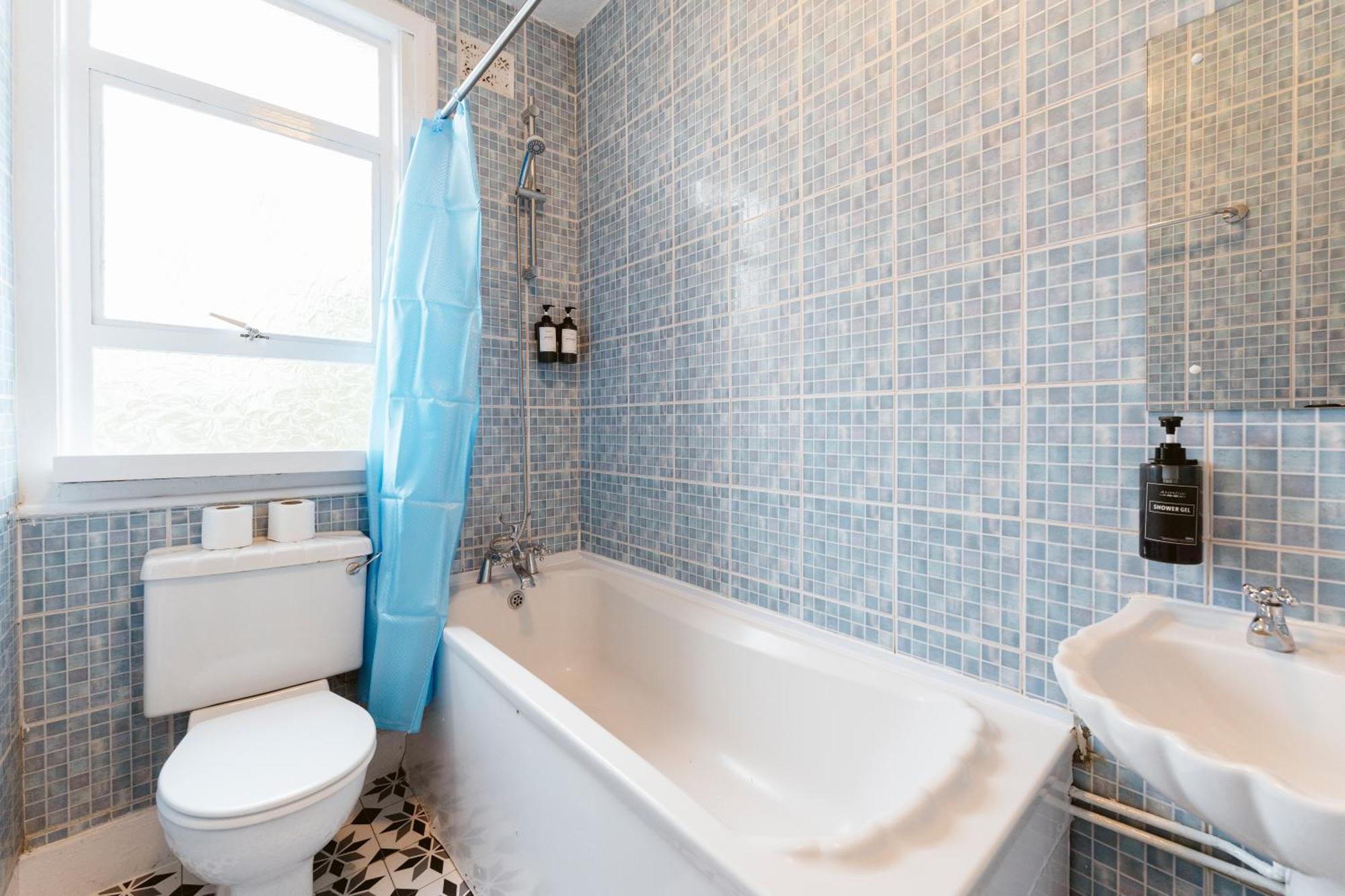 Forest Gate Double Rooms London Exterior photo