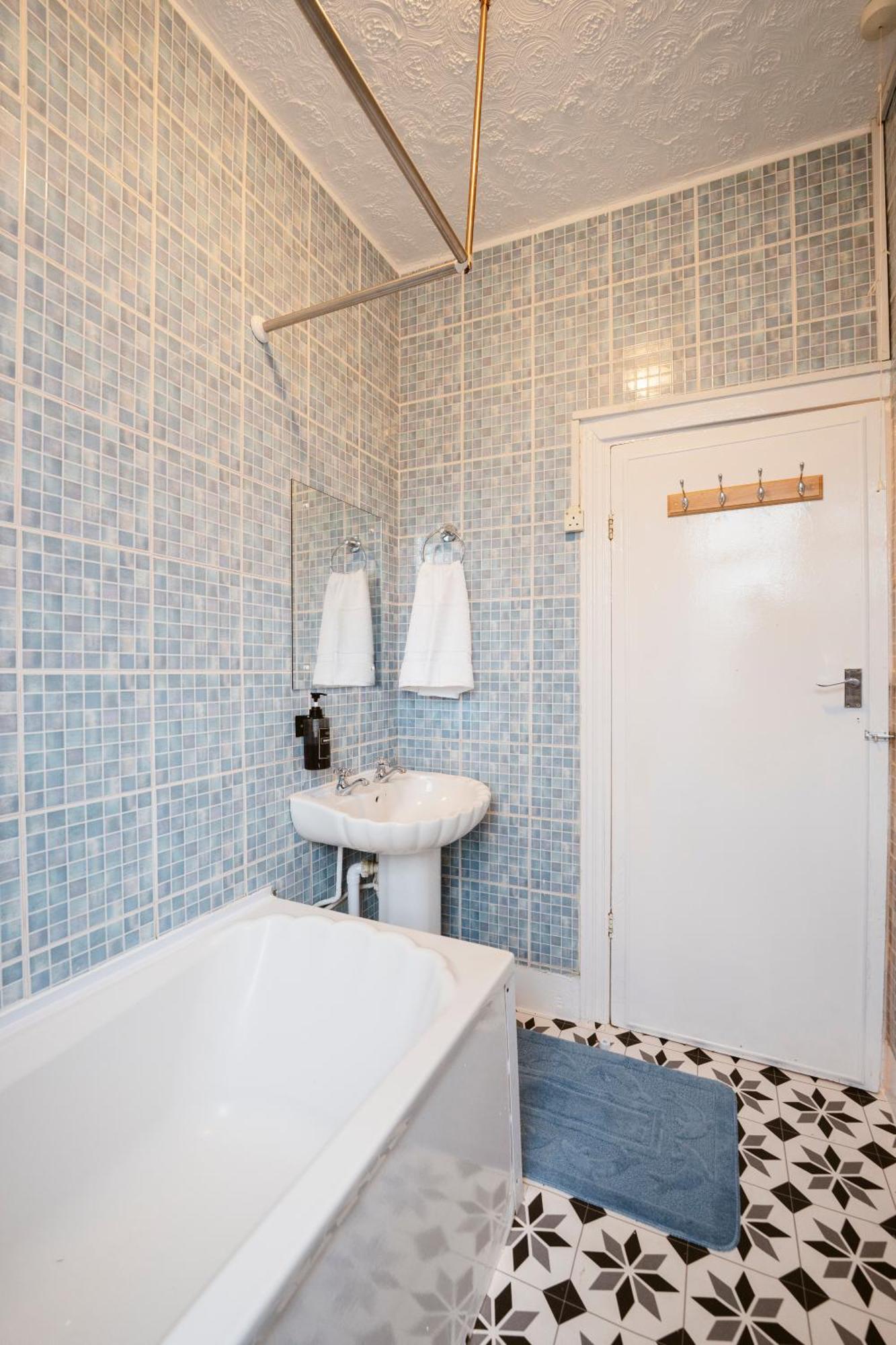 Forest Gate Double Rooms London Exterior photo